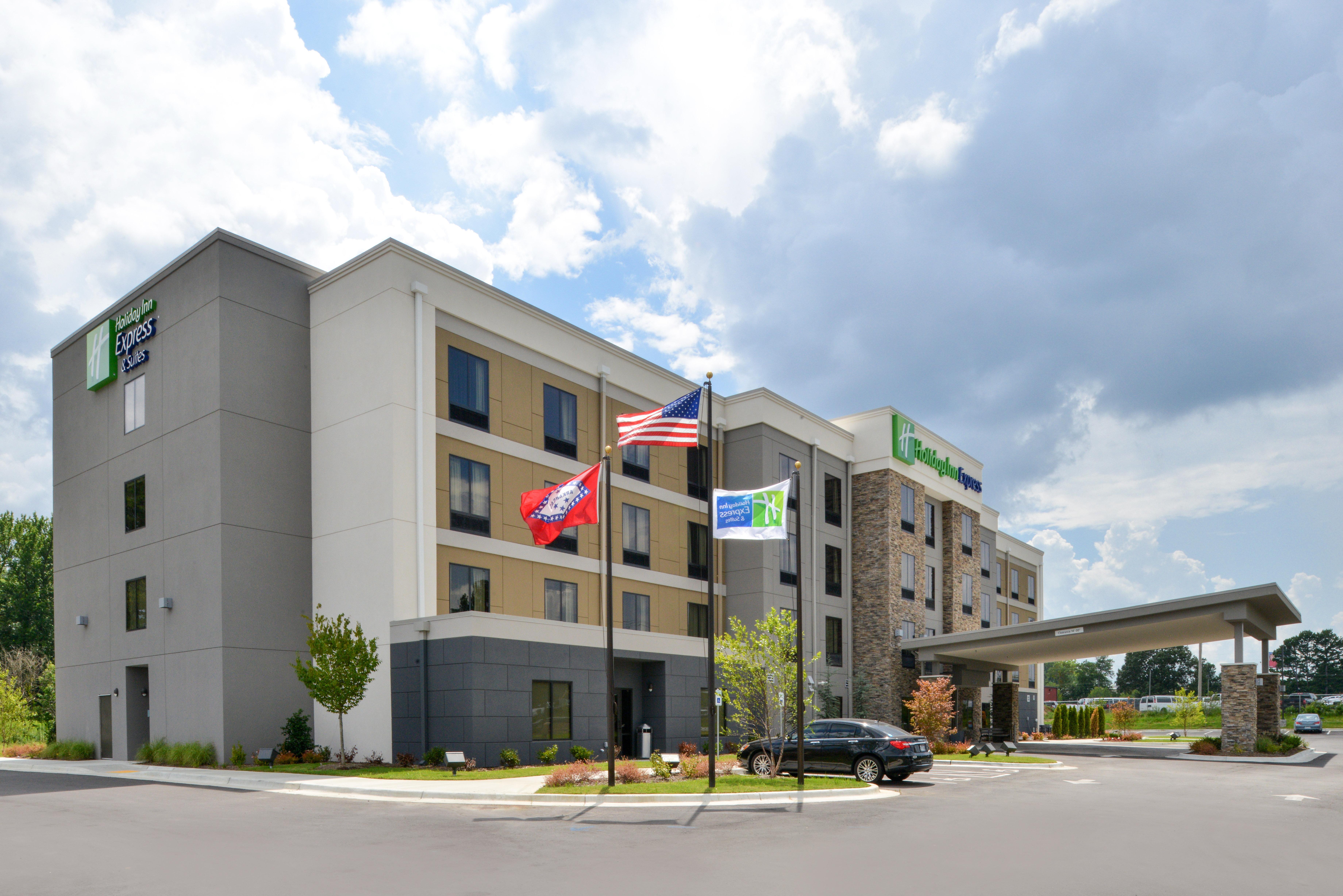 Holiday Inn Express And Suites Bryant - Benton Area, An Ihg Hotel Buitenkant foto
